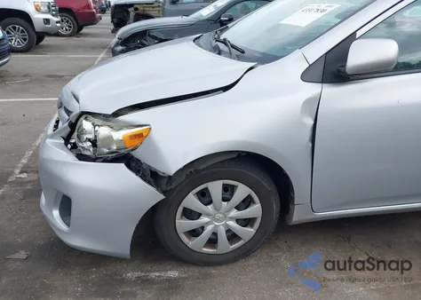 2013 Toyota Corolla L z USA, uszkodzony, nr VIN 2T1BU4EE4DC948213